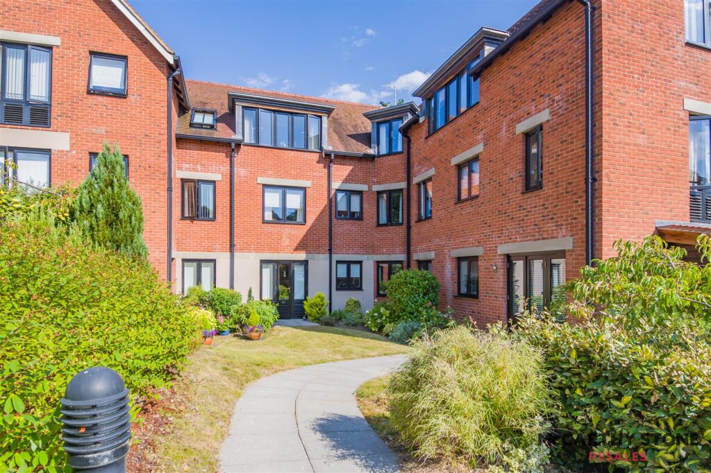 Clarkson Court, Woodbridge
