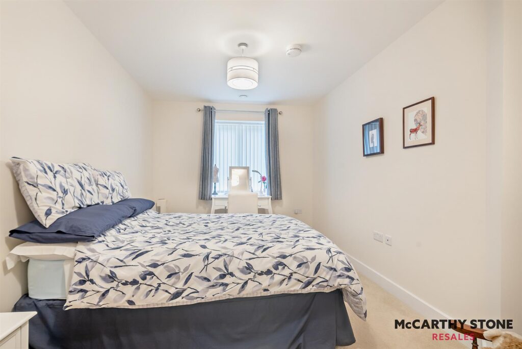 Island View, Shortwood Copse Lane, Basingstoke