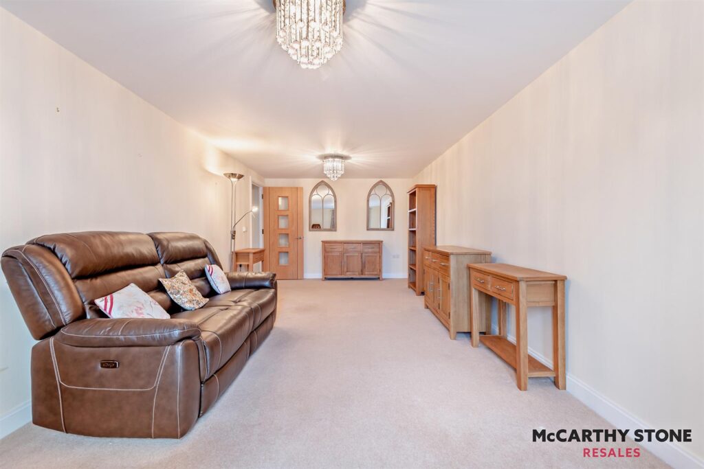 Macaulay Road, Broadstone, Dorset, BH18 8AR
