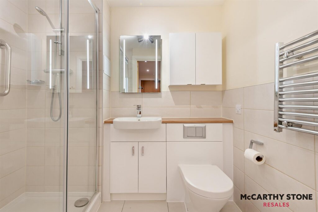 Macaulay Road, Broadstone, Dorset, BH18 8AR