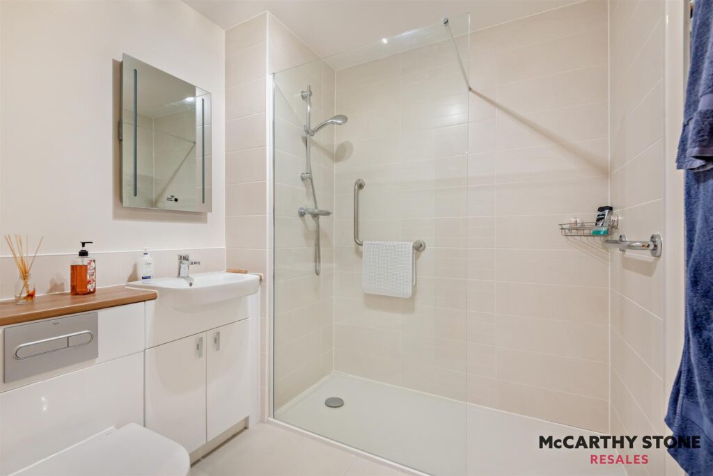 Island View, Shortwood Copse Lane, Basingstoke