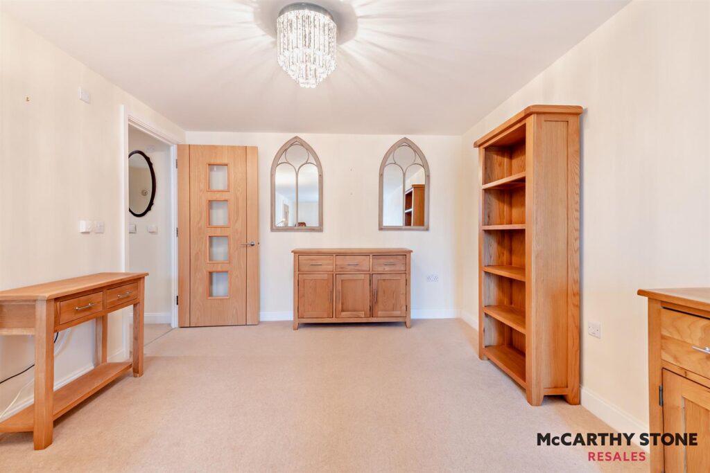 Macaulay Road, Broadstone, Dorset, BH18 8AR