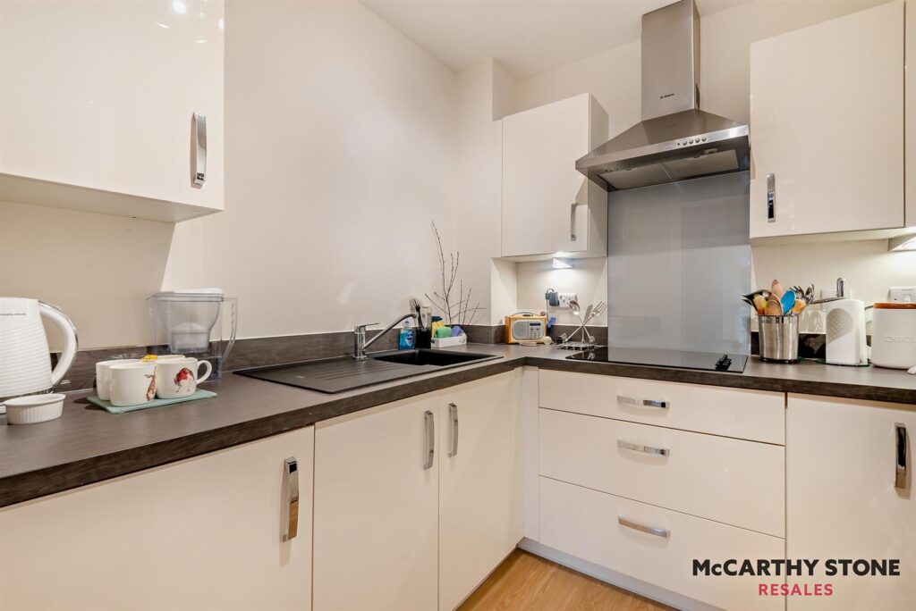 Island View, Shortwood Copse Lane, Basingstoke