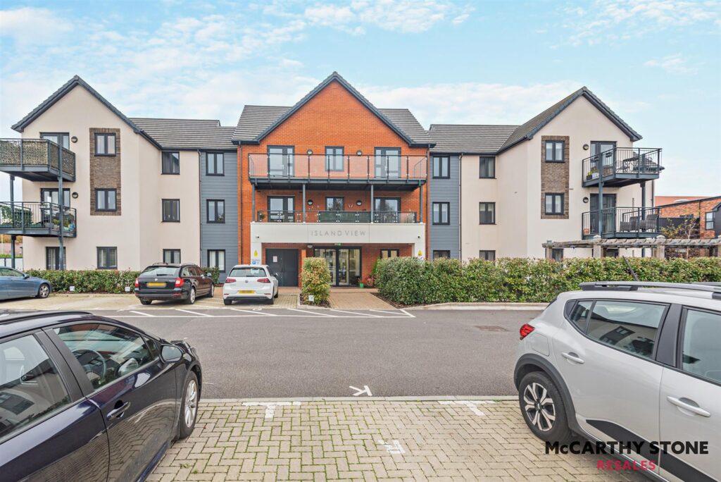 Island View, Shortwood Copse Lane, Basingstoke