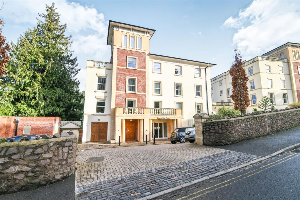 Cartwright Court, Victoria Road, Malvern, WR14 2GE