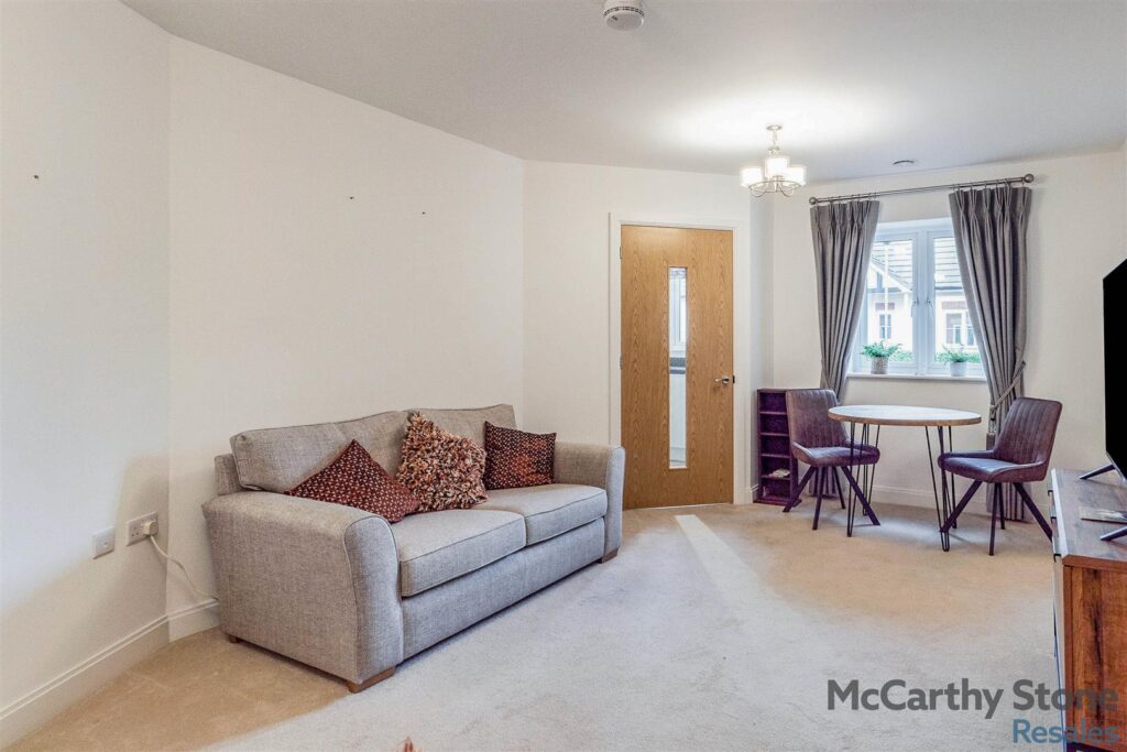 Farnham House, Loughborough Road, Quorn