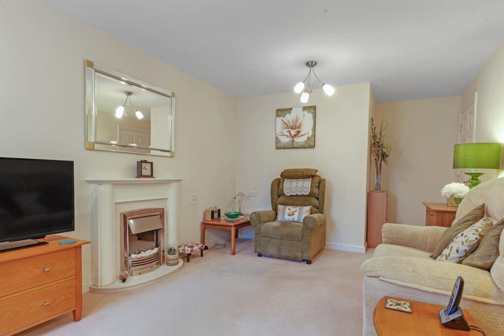 Junction Road, Warley, CM14 5FG