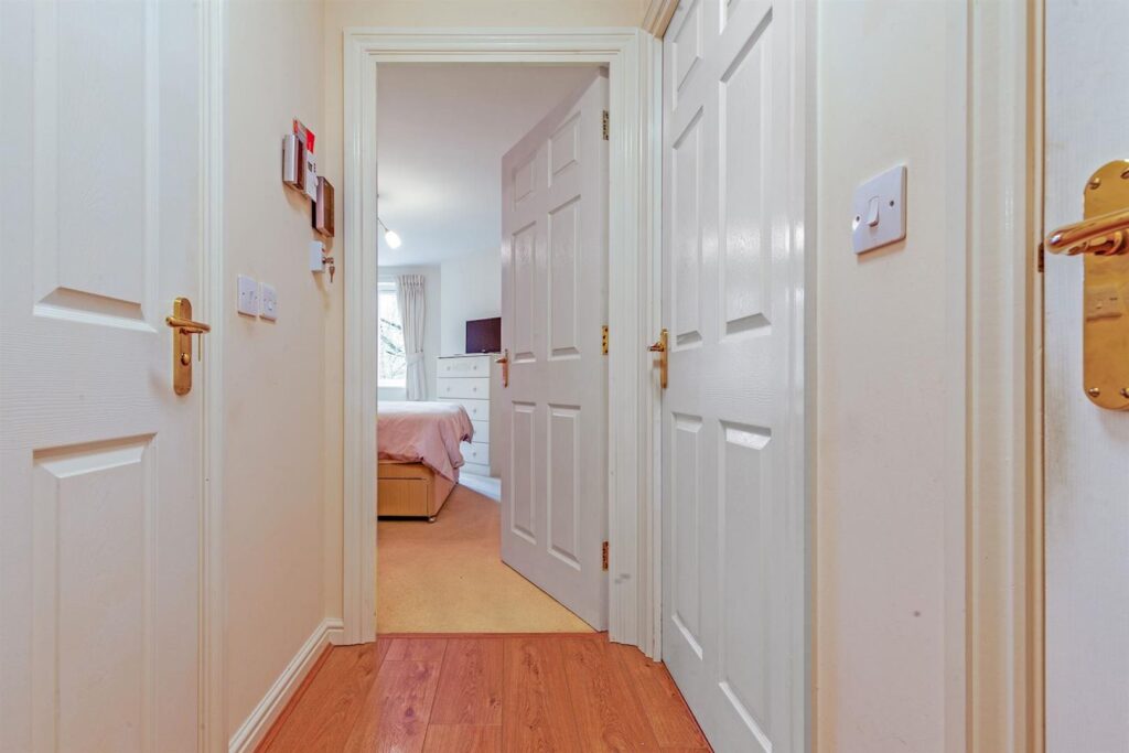 Junction Road, Warley, CM14 5FG