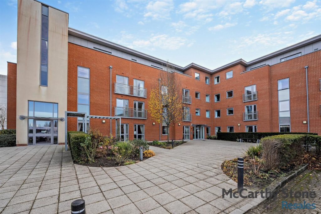 Corbett Court, The Brow, Burgess Hill, RH15 9DD