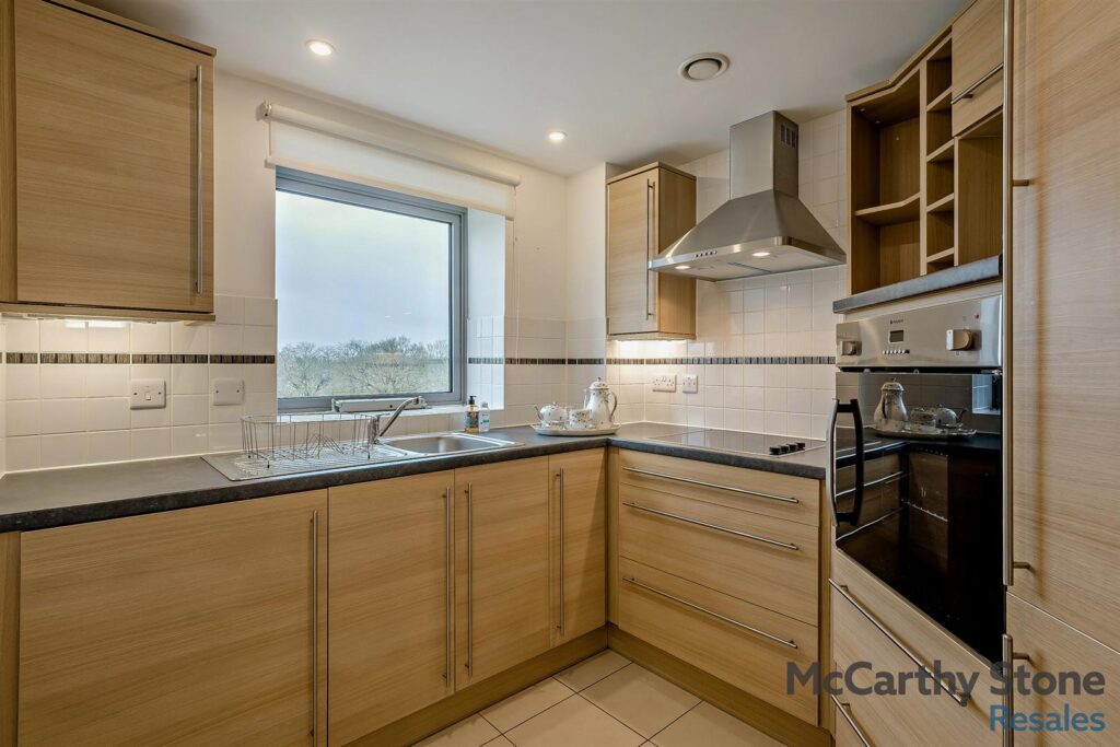 Corbett Court, The Brow, Burgess Hill, RH15 9DD