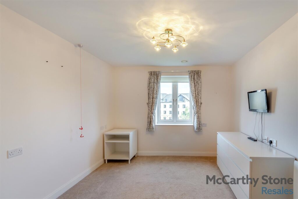 Chesterton Court, Railway Road, Ilkley