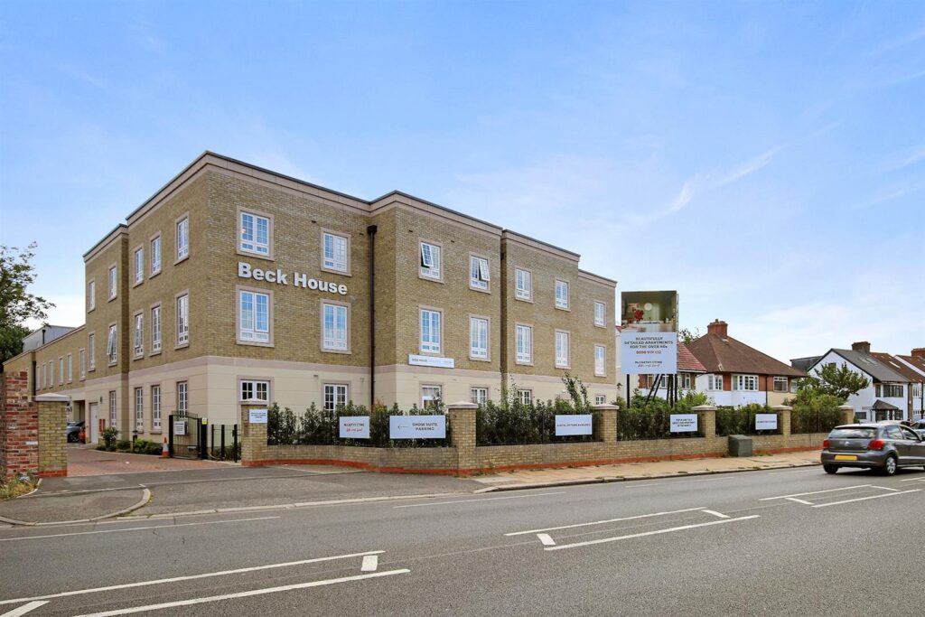 Twickenham Road, Isleworth, TW7 7DJ