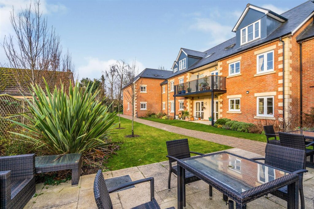 Heron Place, Nurseries Road, Kidlington, OX5 1FU