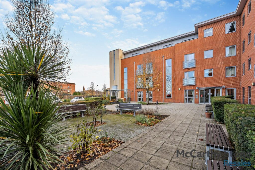 Corbett Court, The Brow, Burgess Hill, RH15 9DD