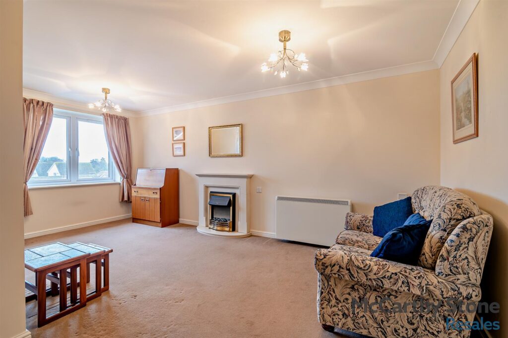 Fussells Court, Station Road, Worle, Weston-Super-Mare