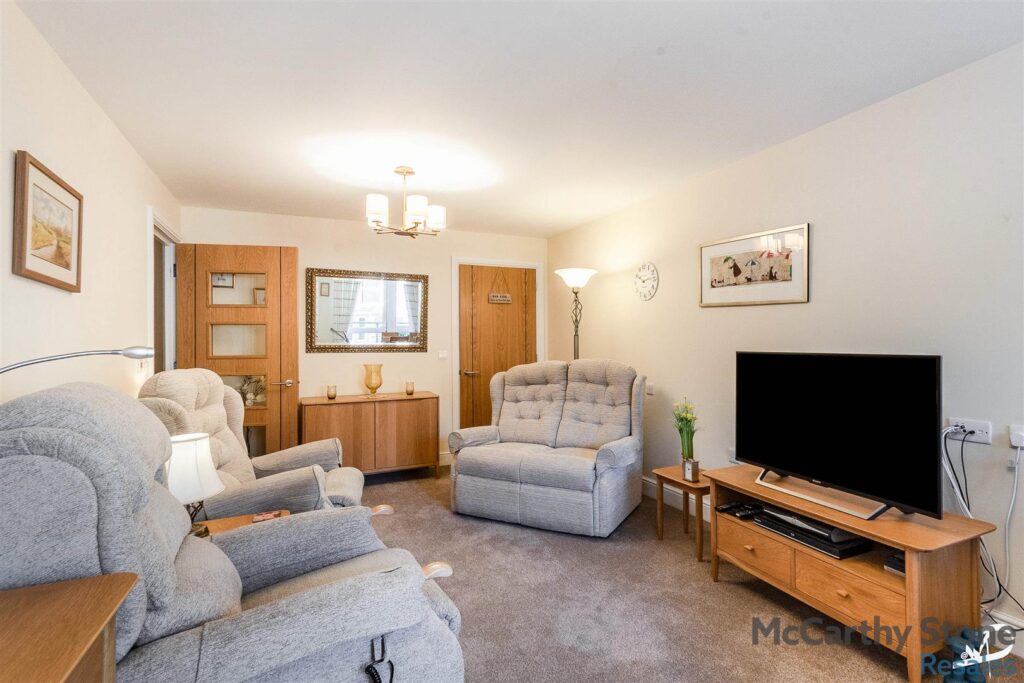 Wardington Court, Welford Road, Northampton, NN2 8FR