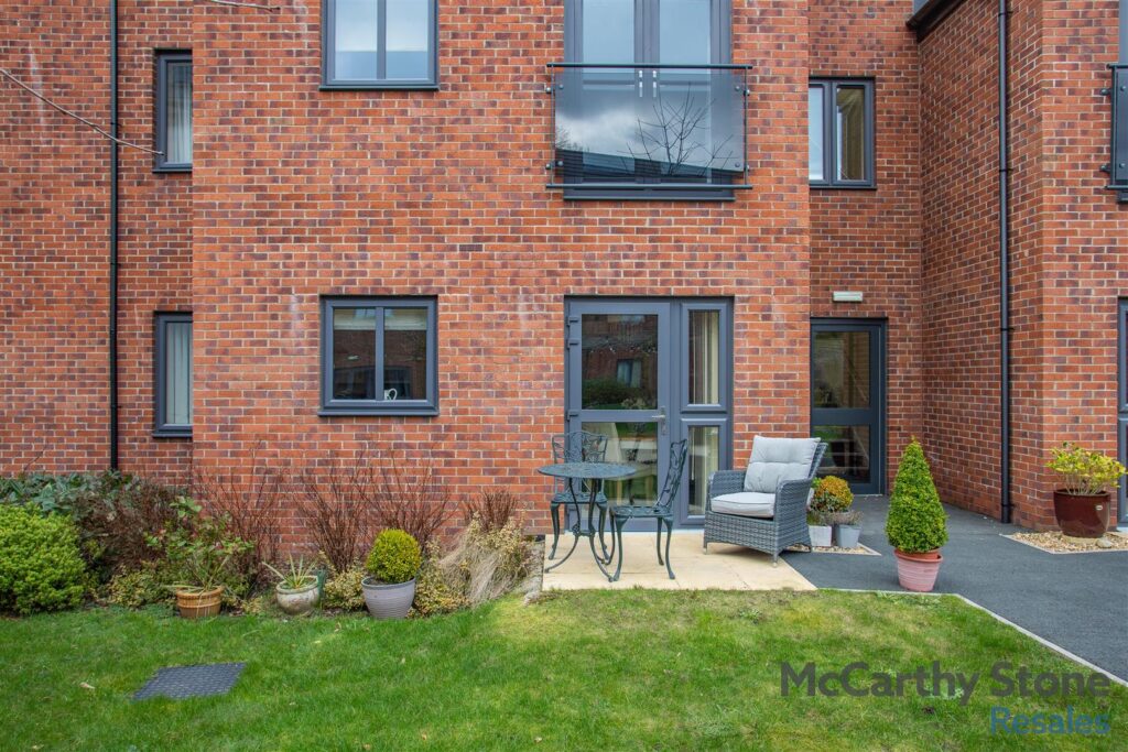 Balshaw Court Burlington Gardens Leyland PR25 3EX