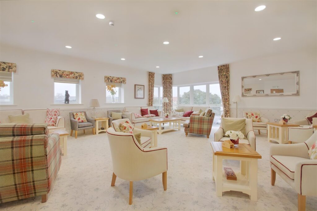 Elm Tree Court, High Street, Huntingdon