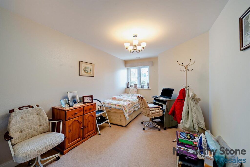 Squire Court, Raleigh Mead, South Molton Devon