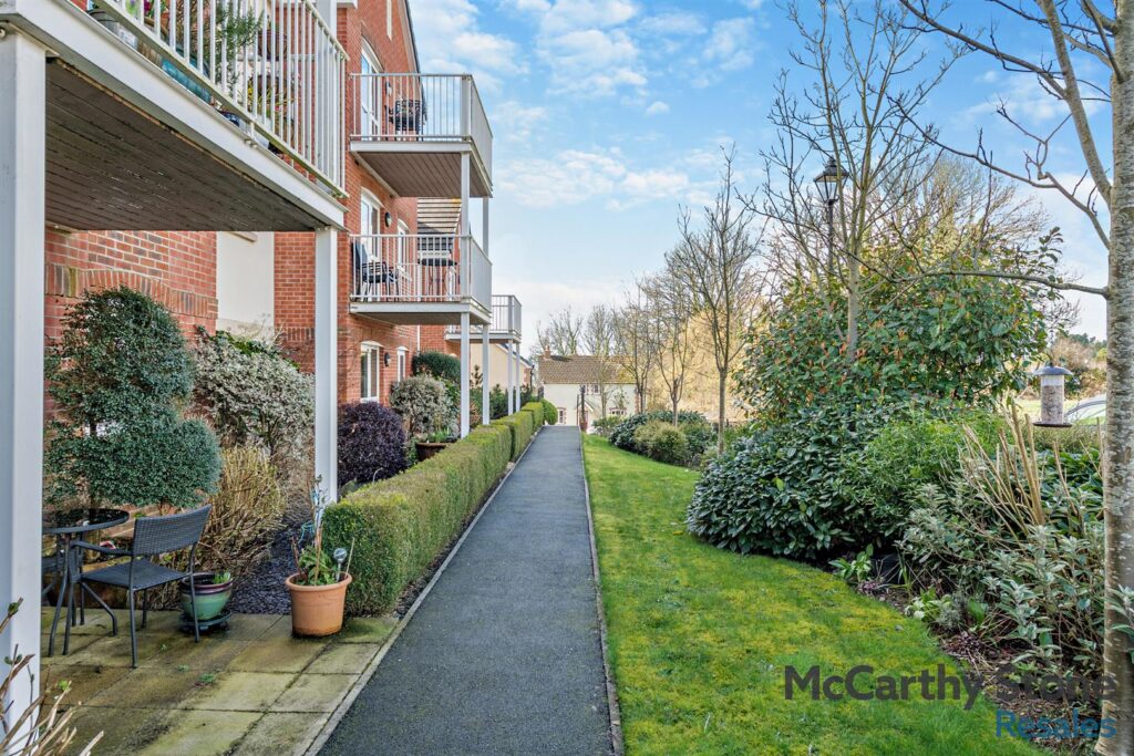 Squire Court, Raleigh Mead, South Molton Devon
