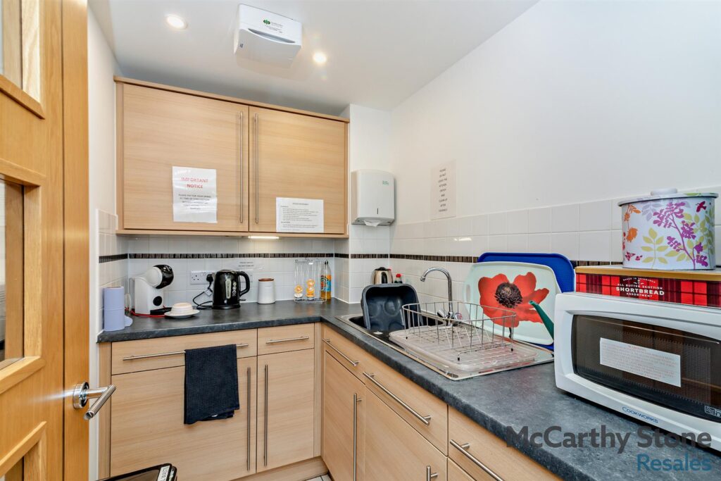 Morgan Court, Station Road, Petworth, West Sussex, GU28 0FE
