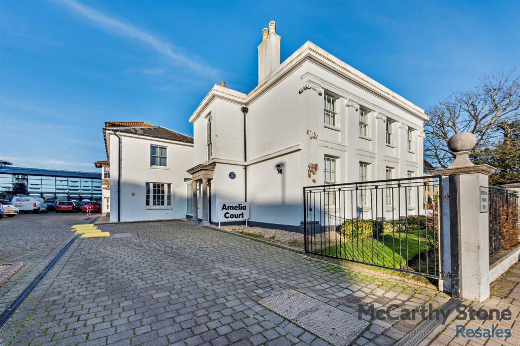Amelia Court, Union Place, Worthing, BN11 1AH