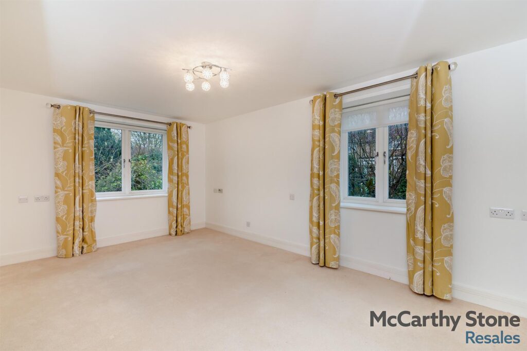 Morgan Court, Station Road, Petworth, West Sussex, GU28 0FE