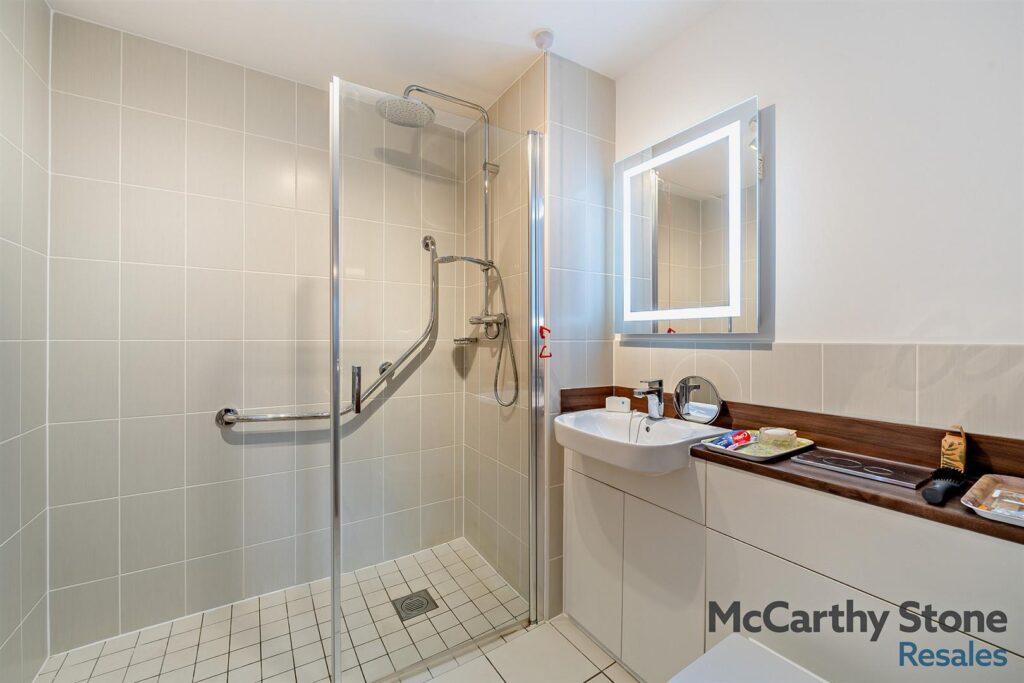 Squire Court, Raleigh Mead, South Molton Devon