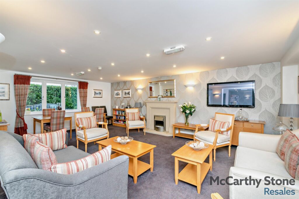 Morgan Court, Station Road, Petworth, West Sussex, GU28 0FE