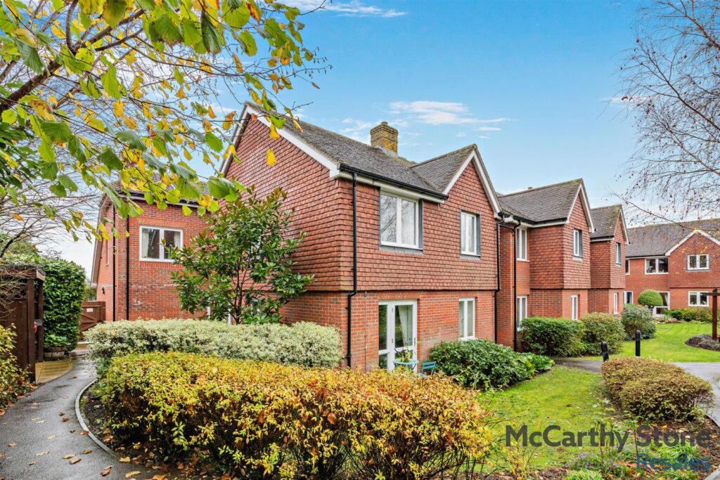 Morgan Court, Station Road, Petworth, West Sussex, GU28 0FE