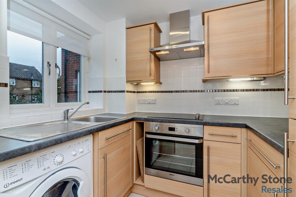 Morgan Court, Station Road, Petworth, West Sussex, GU28 0FE