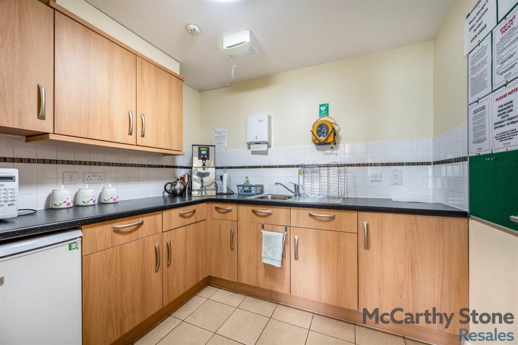 Lauder Court, Staneacre Park, Hamilton