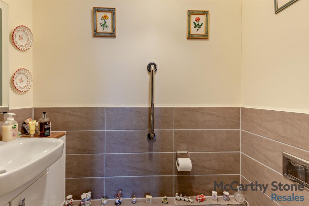 Roslyn Court, Lisle Lane, Ely, Cambridgeshire, CB7 4FA