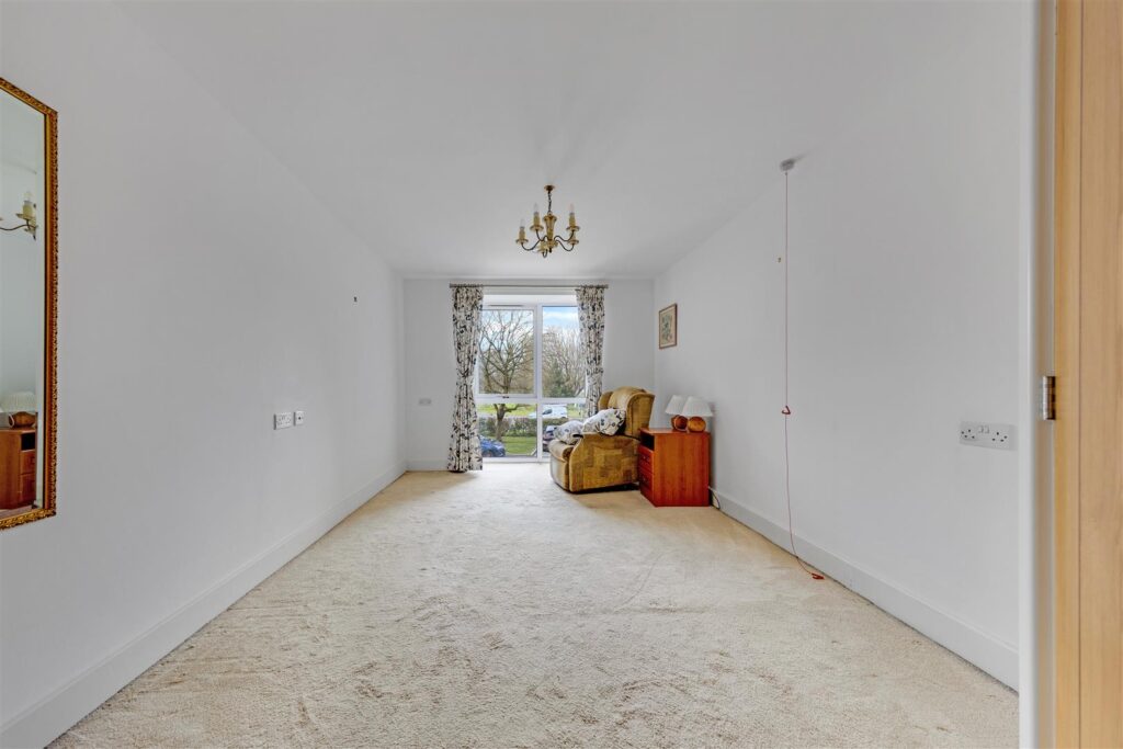 London Road, Guildford, GU1 1FF