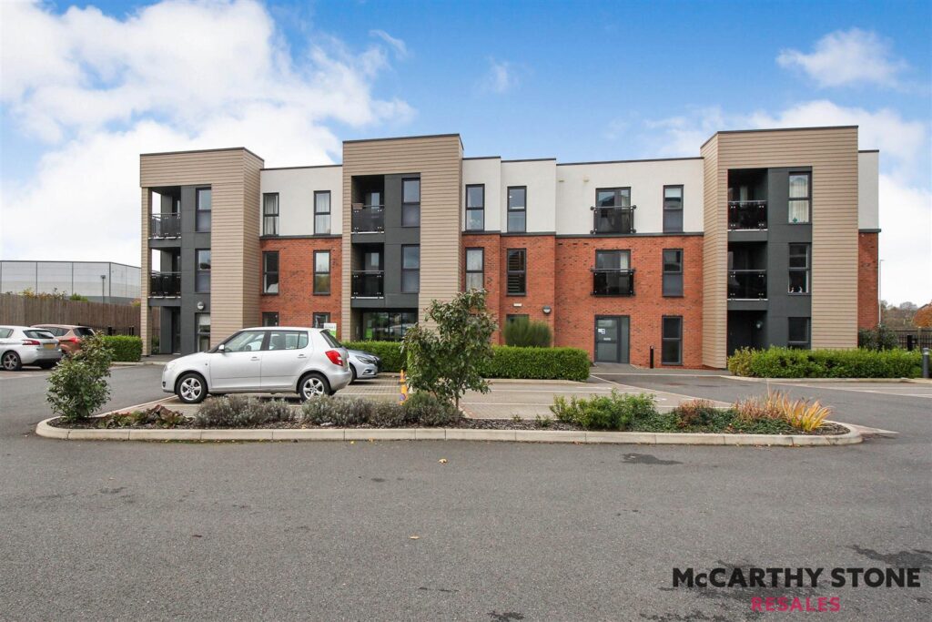 Elizabeth Place, Trimbush Way, Market Harborough