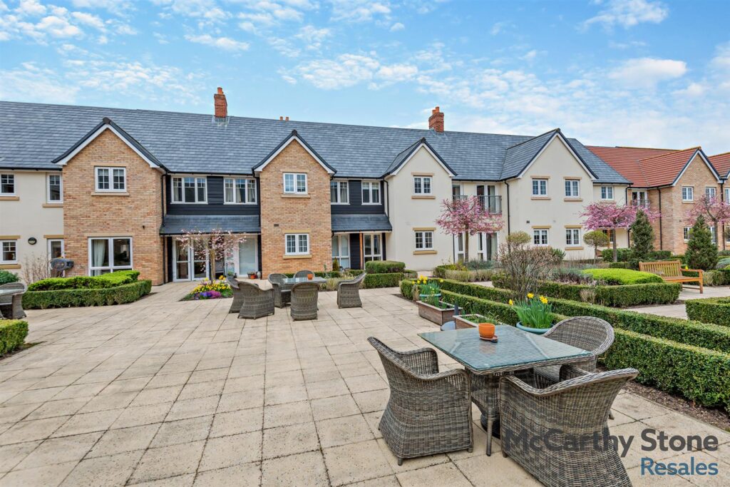 Roslyn Court, Lisle Lane, Ely, Cambridgeshire, CB7 4FA