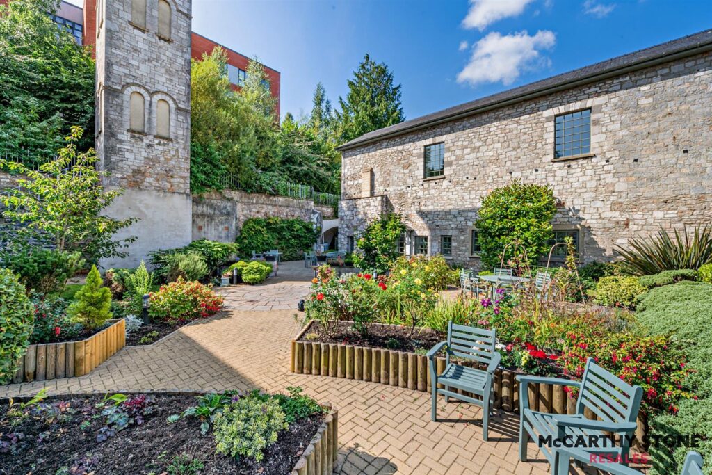 Stover Court, East Street, Newton Abbot