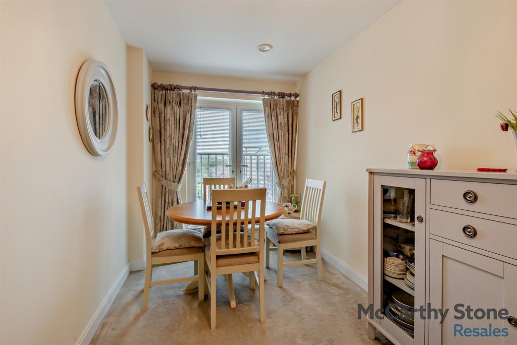 Roslyn Court, Lisle Lane, Ely, Cambridgeshire, CB7 4FA