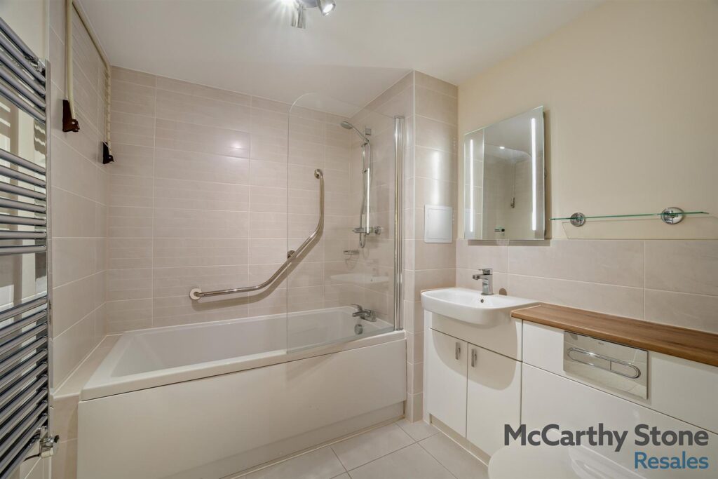 Bucklands, Stock Way South, Nailsea, BS48 2BF