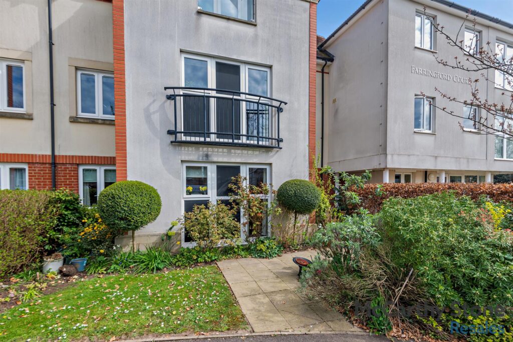 Farringford Court, Avenue Road, Lymington, Hampshire, SO41 9PA