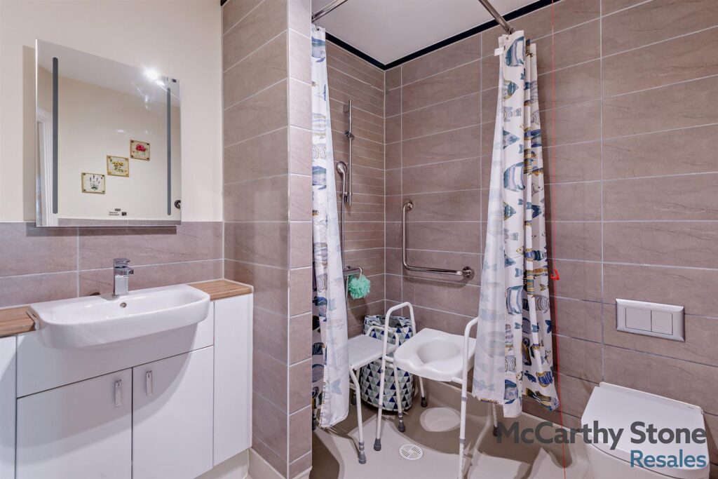 Roslyn Court, Lisle Lane, Ely, Cambridgeshire, CB7 4FA