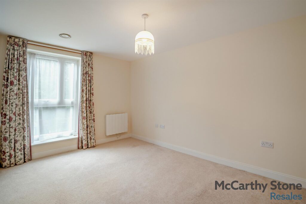 Bucklands, Stock Way South, Nailsea, BS48 2BF