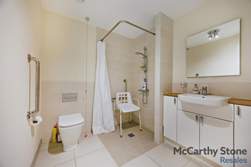 Gilbert Place, Lowry Way, Swindon, WIltshire, SN3 1FX