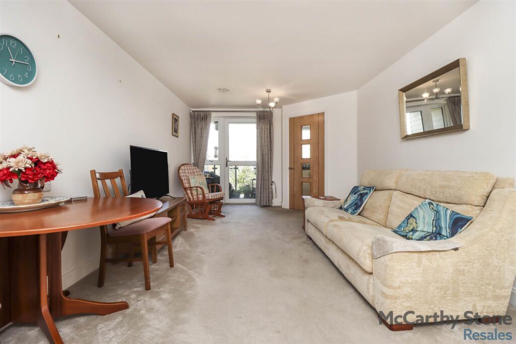 Elizabeth Place, Trimbush Way, Market Harborough