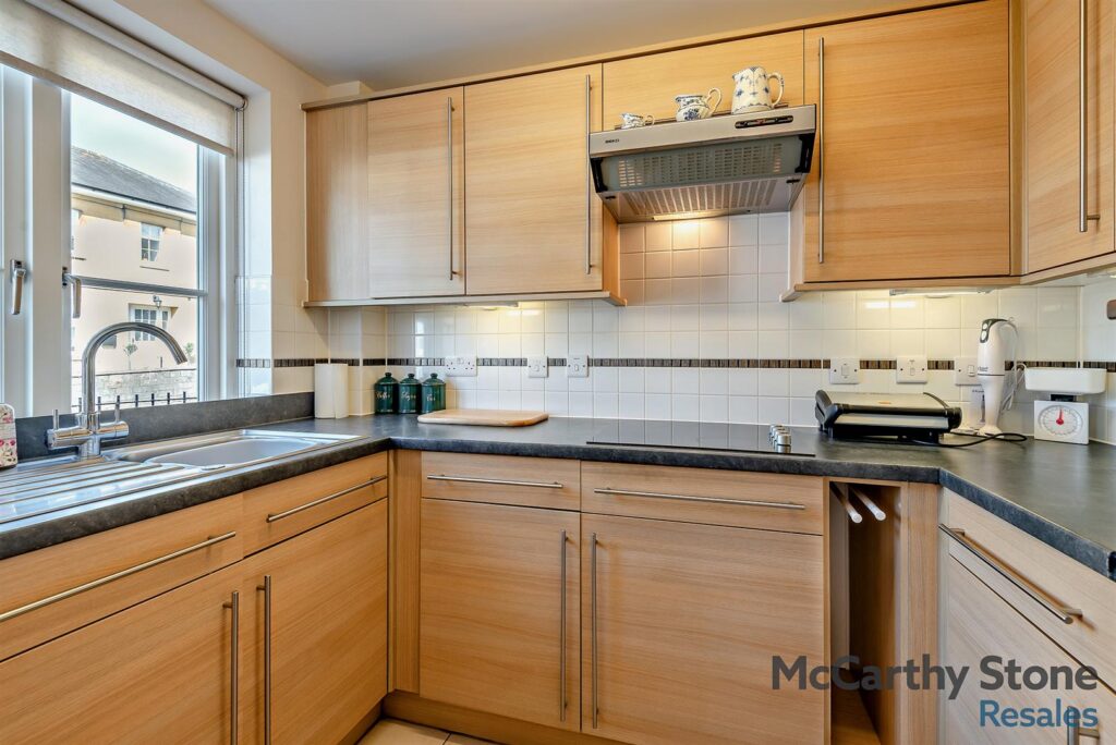 Imber Court, George Street, Warminster, BA12 8FY