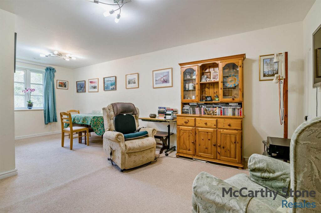 Barnhill Court, Barnhill Road, Chipping Sodbury, Bristol