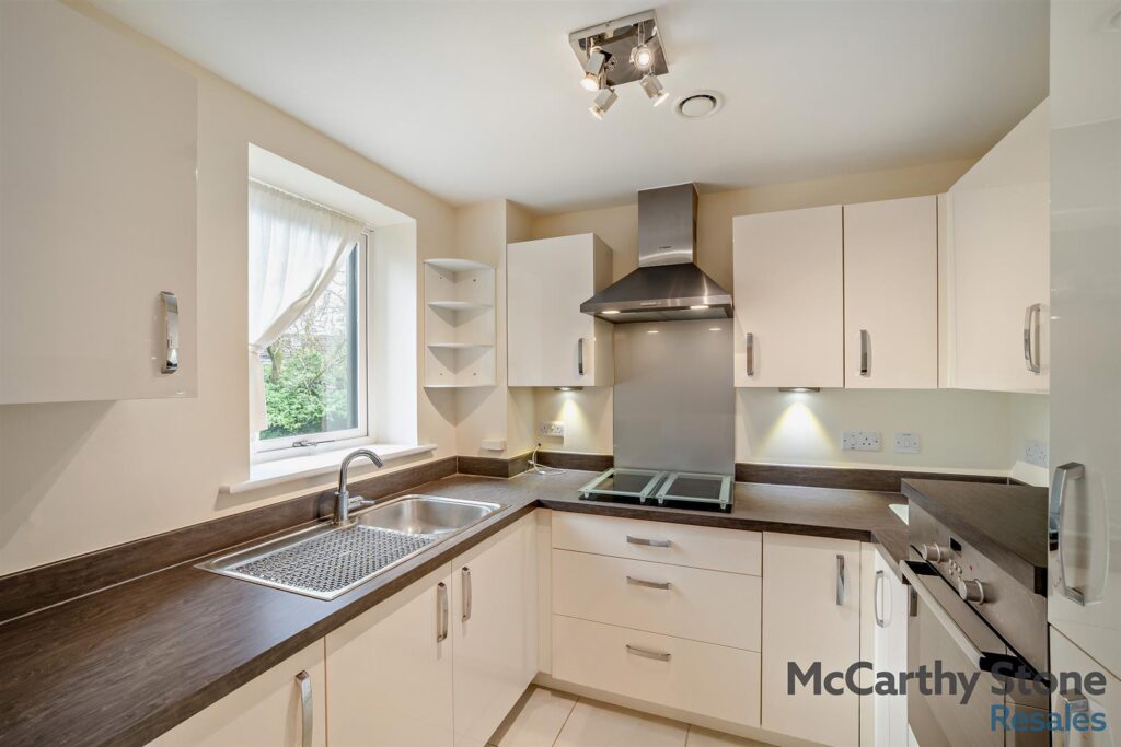 Bucklands, Stock Way South, Nailsea, BS48 2BF