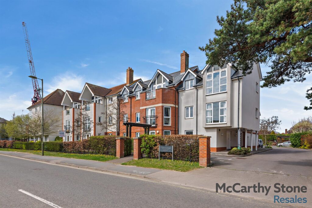 Farringford Court, Avenue Road, Lymington, Hampshire, SO41 9PA