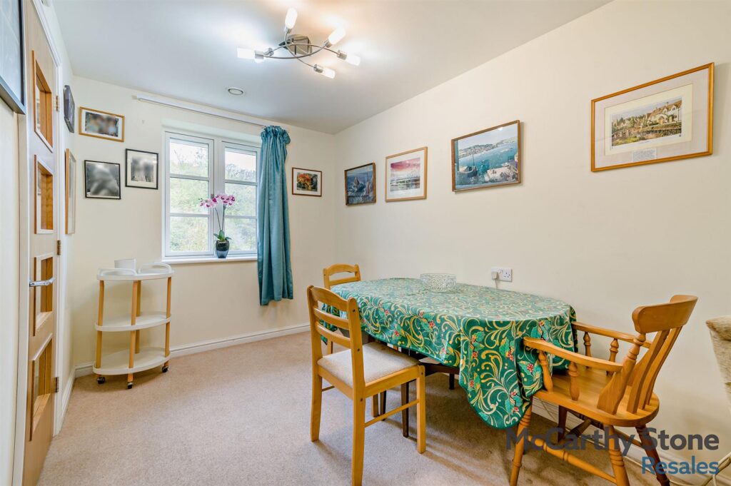 Barnhill Court, Barnhill Road, Chipping Sodbury, Bristol