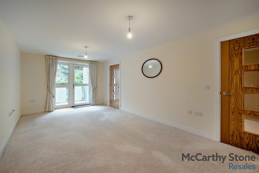Bucklands, Stock Way South, Nailsea, BS48 2BF